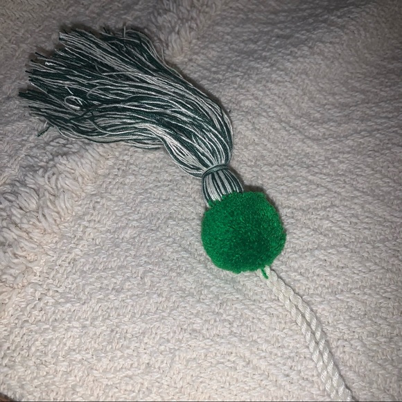 Tropical natural weave palm leaf wristlet - Picture 4 of 6